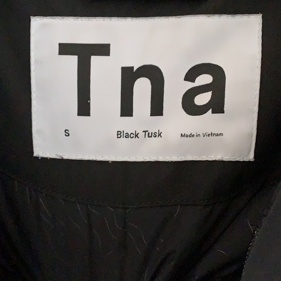 Aritzia TNA Black Tusk Parka S - Picture 4 of 6
